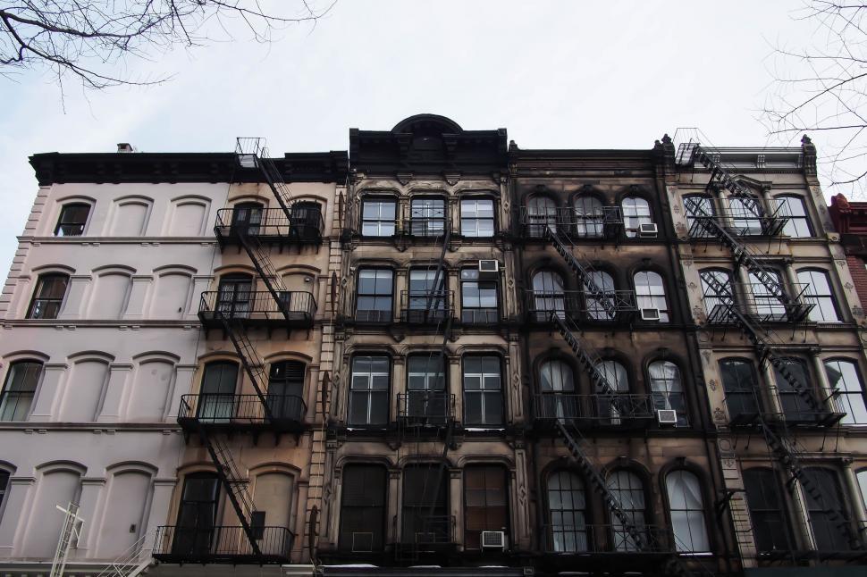 Free Image of Row of old residential buildings in New York 