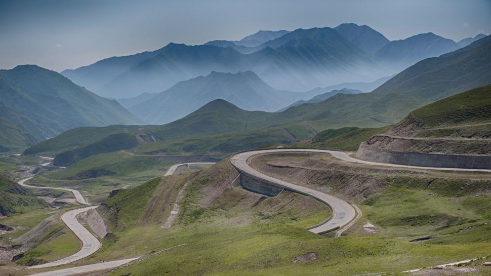 Free Image of Winding mountain road in daylight 