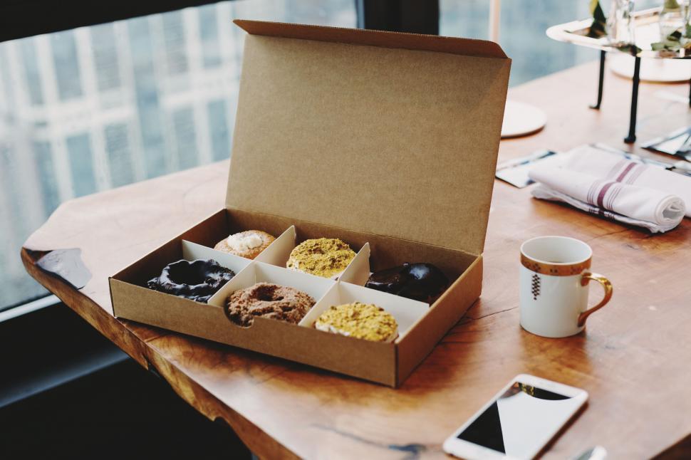 Free Image of Assorted donuts in a box 