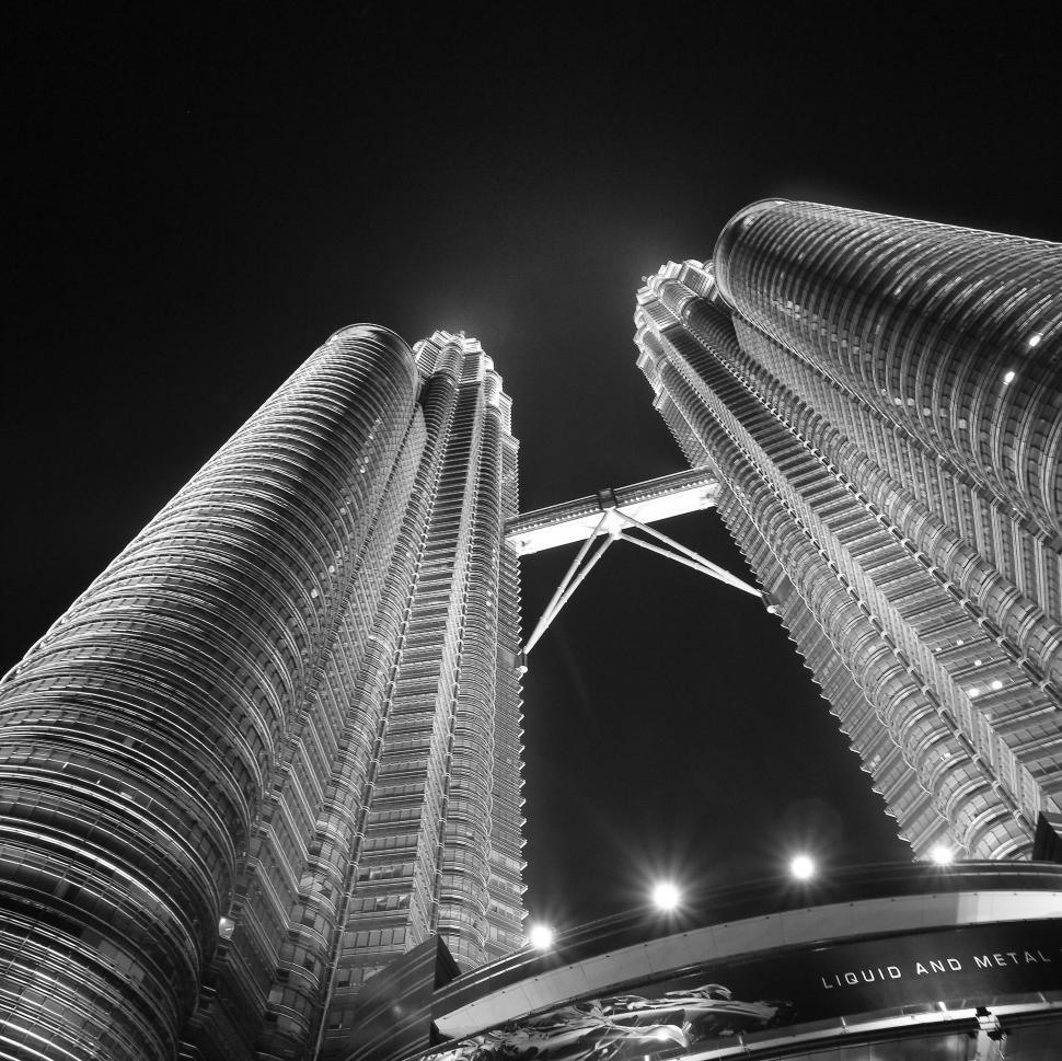 Free Image of Modern skyscrapers in dramatic monochrome 