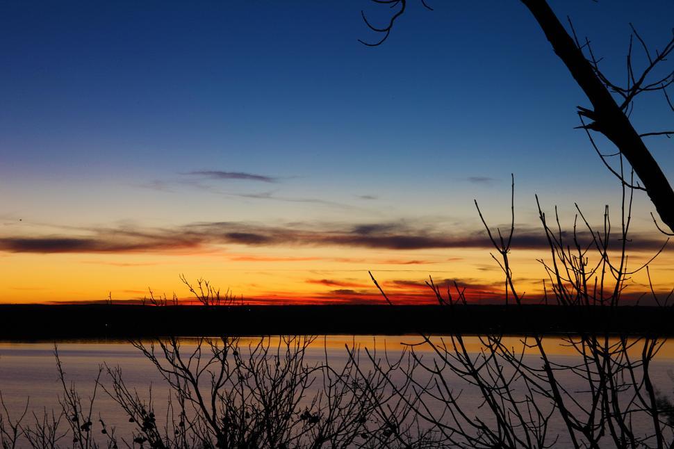 Free Image of Sunset over the lake 