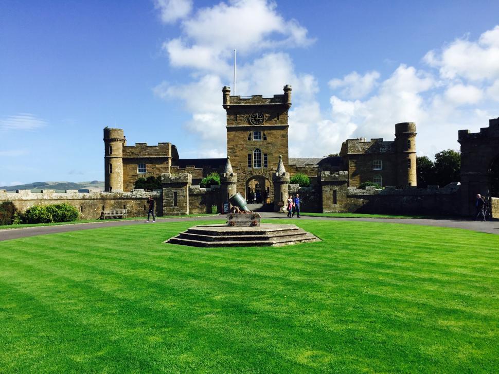 Free Image of Historic castle with vast lawn 