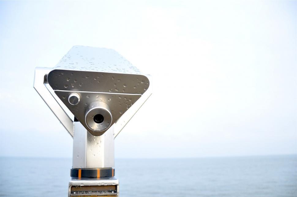 Free Image of Telescope with a view of the vast ocean 