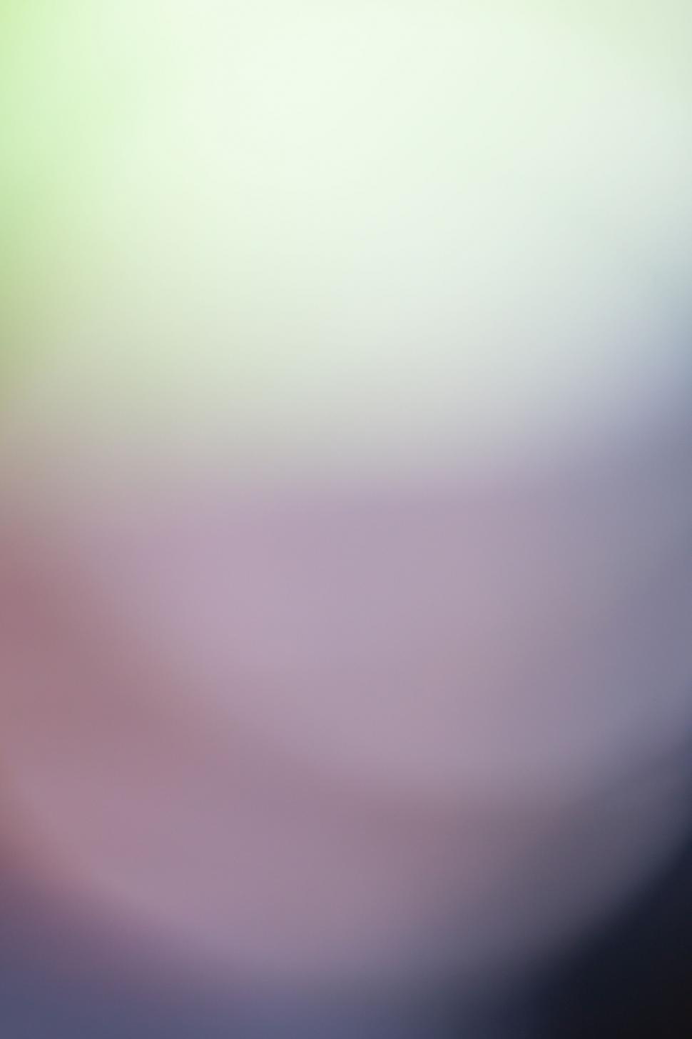 Free Image of Pastel pink and green gradient blur 