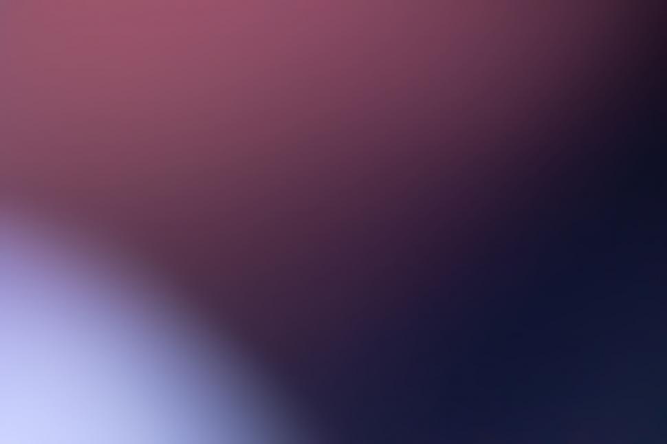 Free Image of Soft gradient blend of pink and blue 