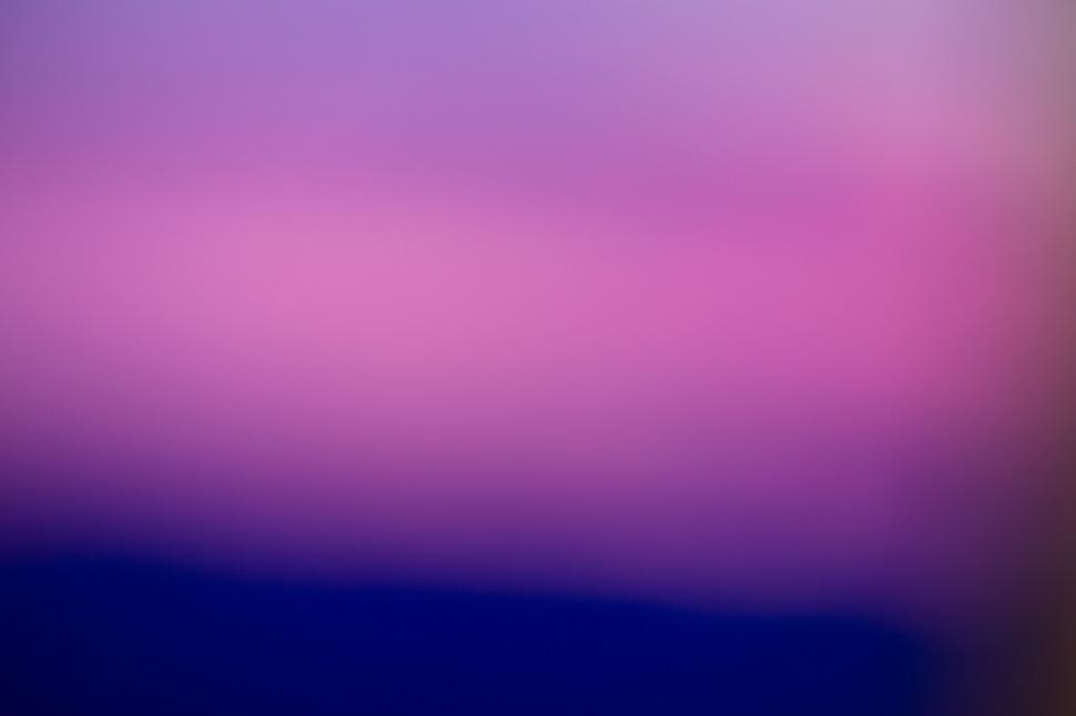 Free Image of Soft pink and purple gradient background 