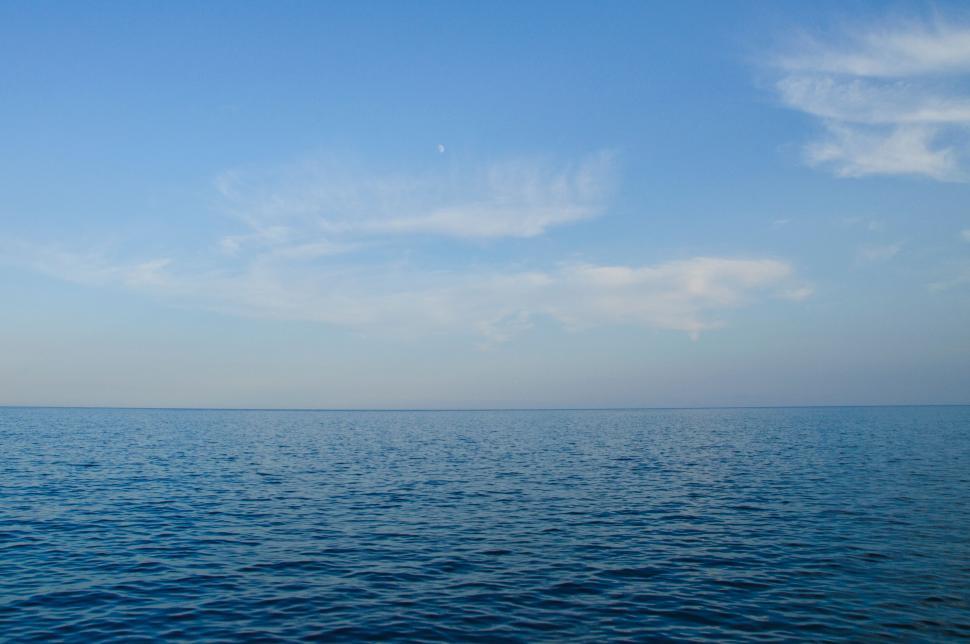 Free Image of Calm blue sea horizon at daytime 