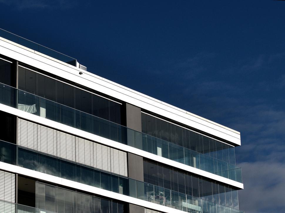 Free Image of Modern building with geometric glass facade 