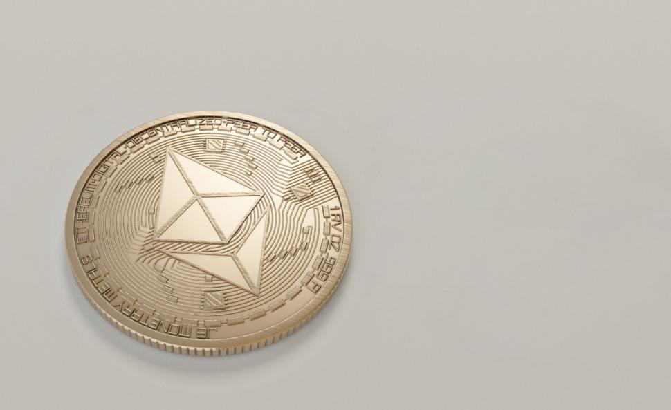 Free Image of Ethereum coin on a white isolated background 