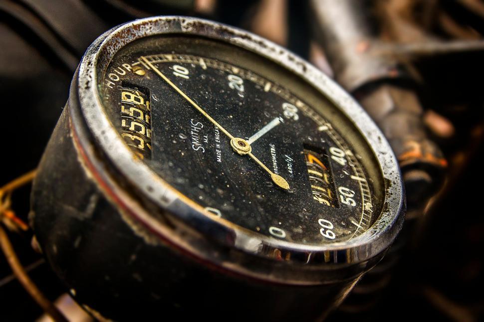 Free Image of Old and dirty speedometer on vehicle 