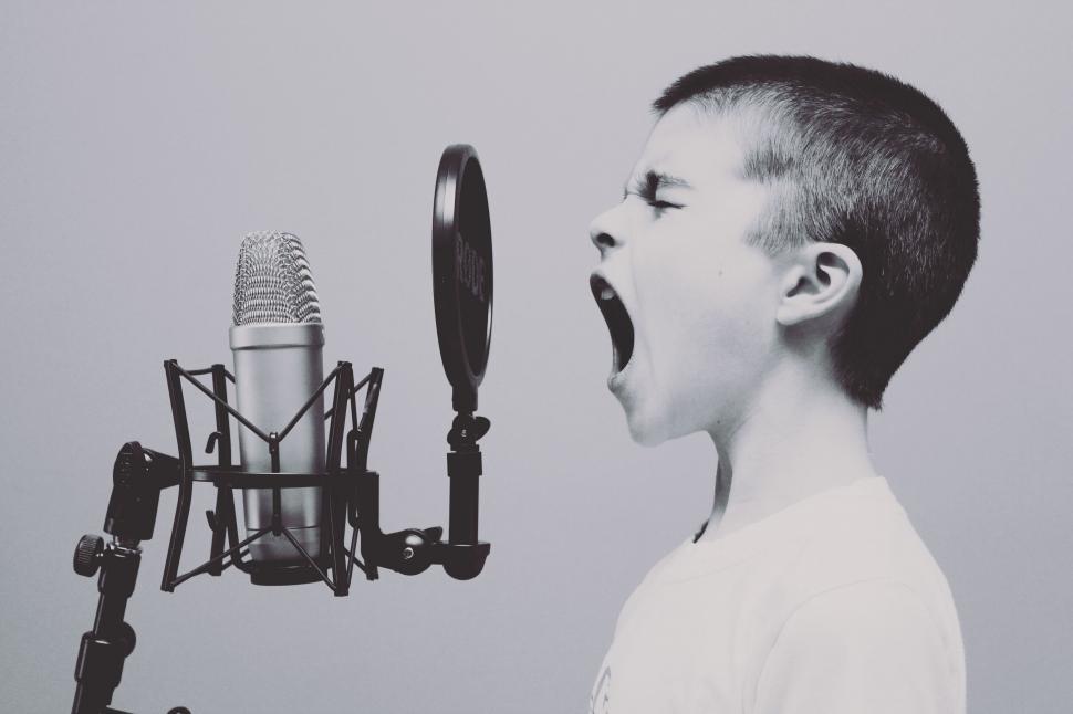 Free Image of Child profile with microphone setup 