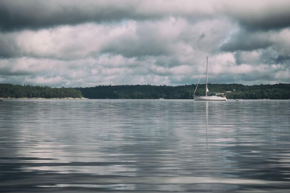 Free Image of Sailboat on calm water 