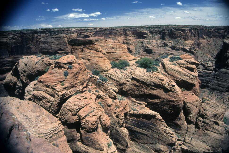 Free Image of Desert rock formation 
