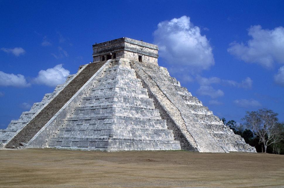 Free Image of Mayan temple 