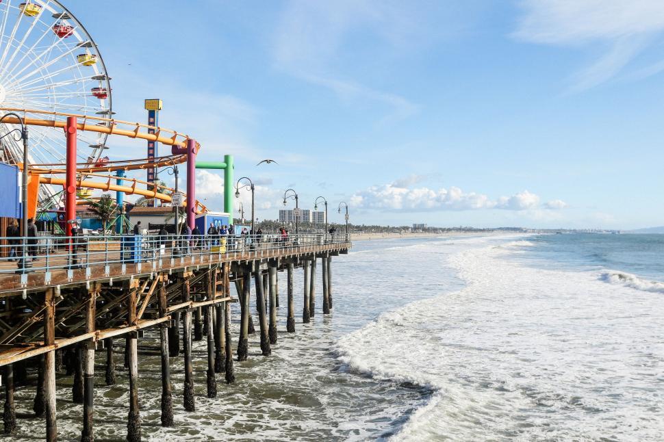 Free Image of Seaside pier with amusement park 
