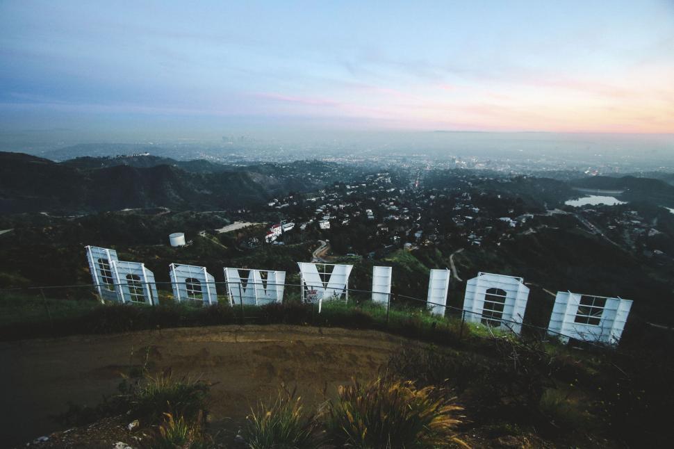 Free Image of Dusk view of Hollywood Sign in hills 