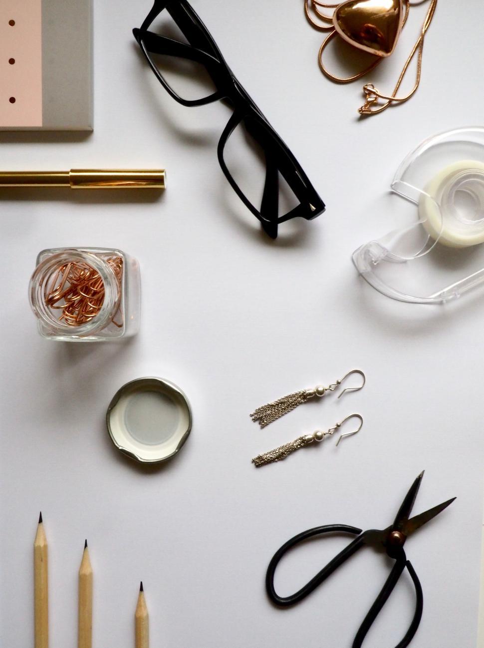 Free Image of Creative flat lay with office supplies 