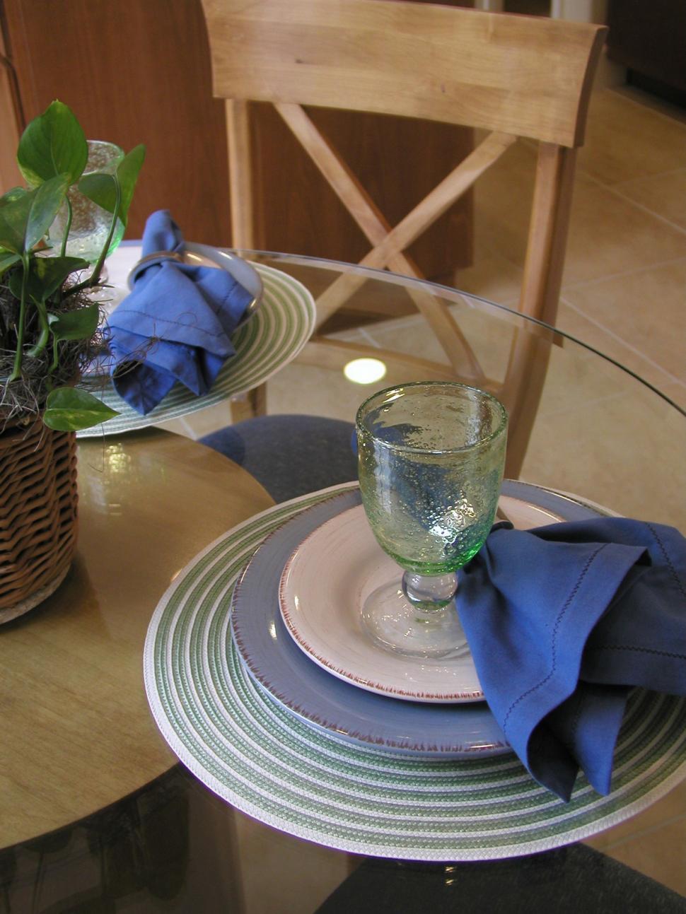Free Image of Fancy Place Settings 