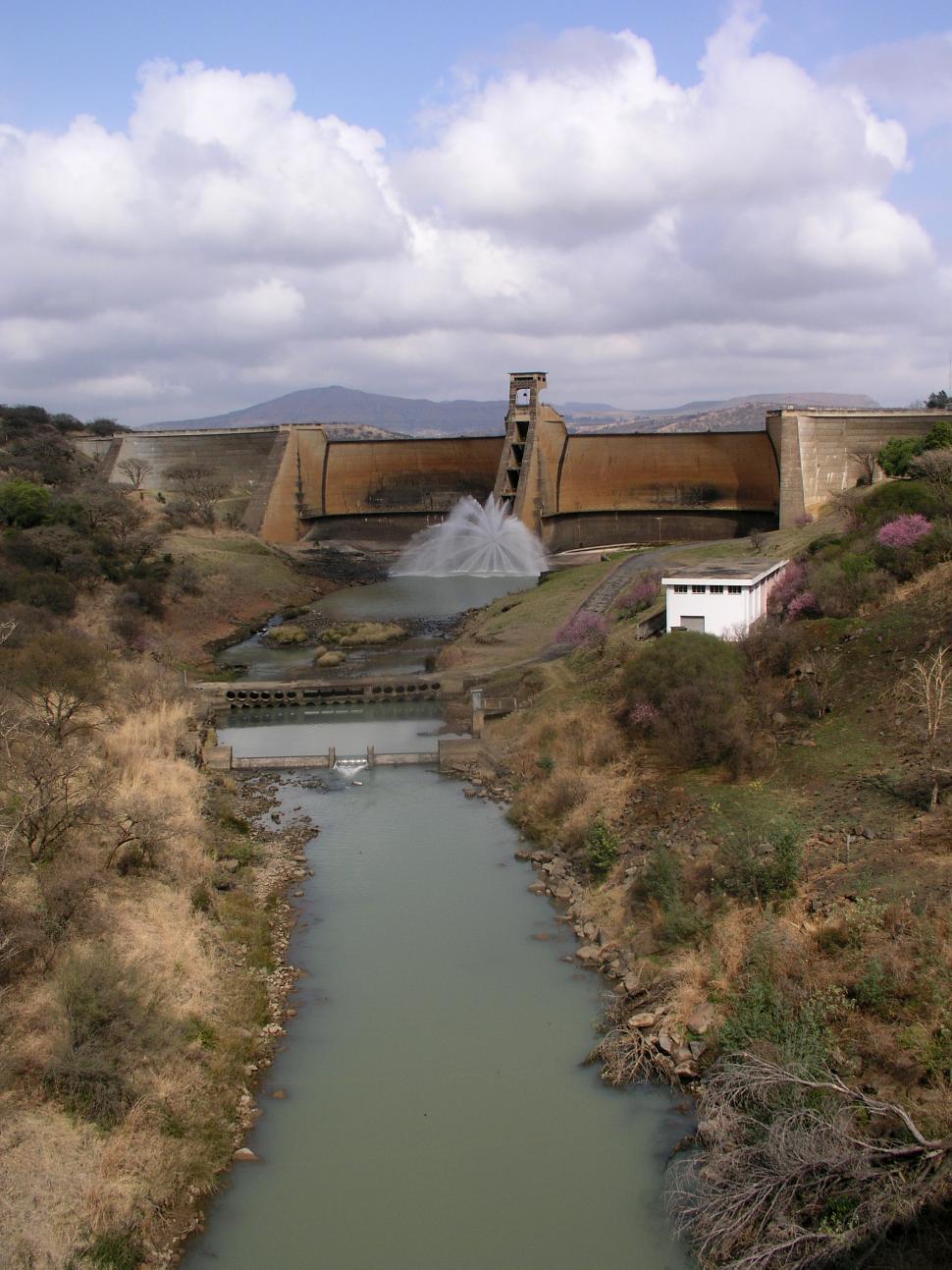 Free Image of South African Dam Wall in Kwazulu Natal 