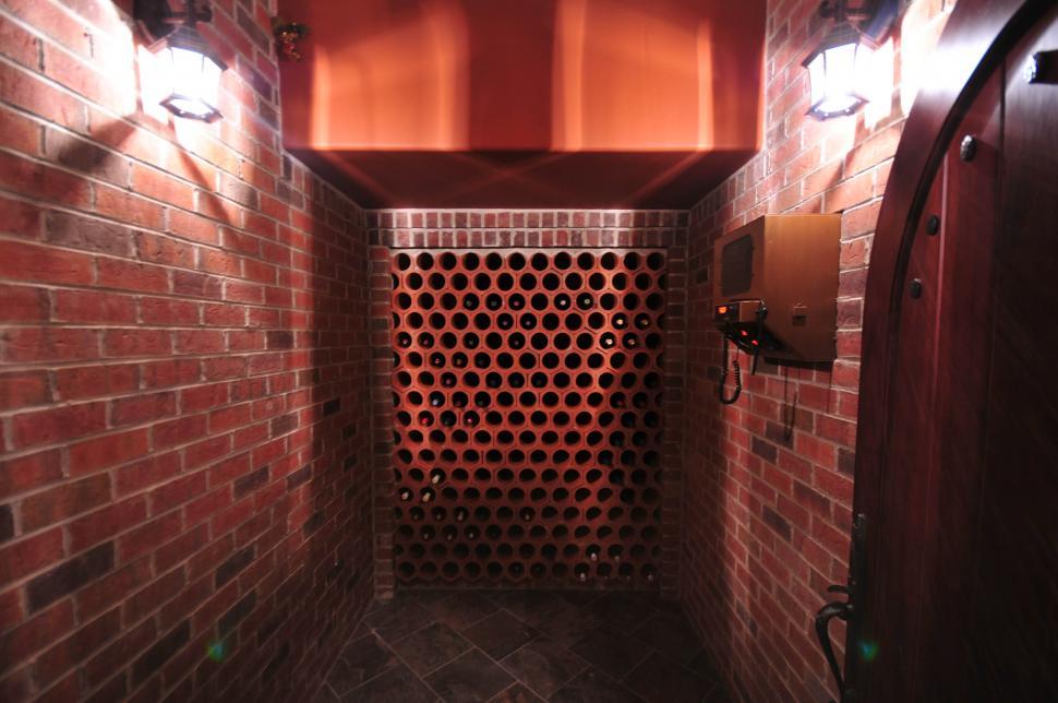 Free Image of Wine cellar 