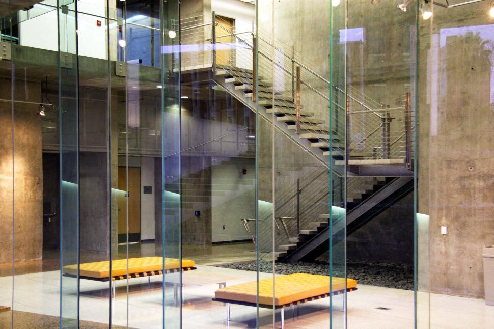 Free Image of Glass modern lobby 
