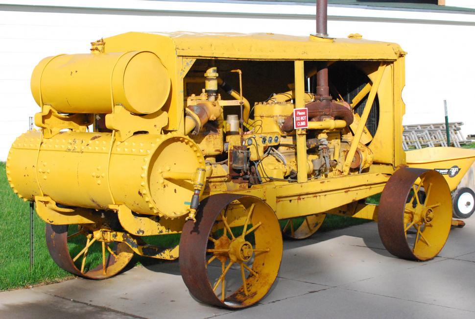 Free Image of Old air compressor 