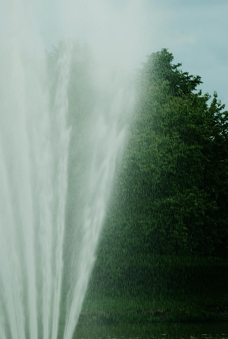 Free Image of Fountain spray 