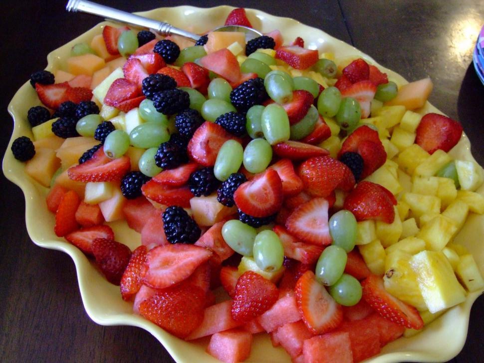 Free Image of Fresh Fruit Platter 