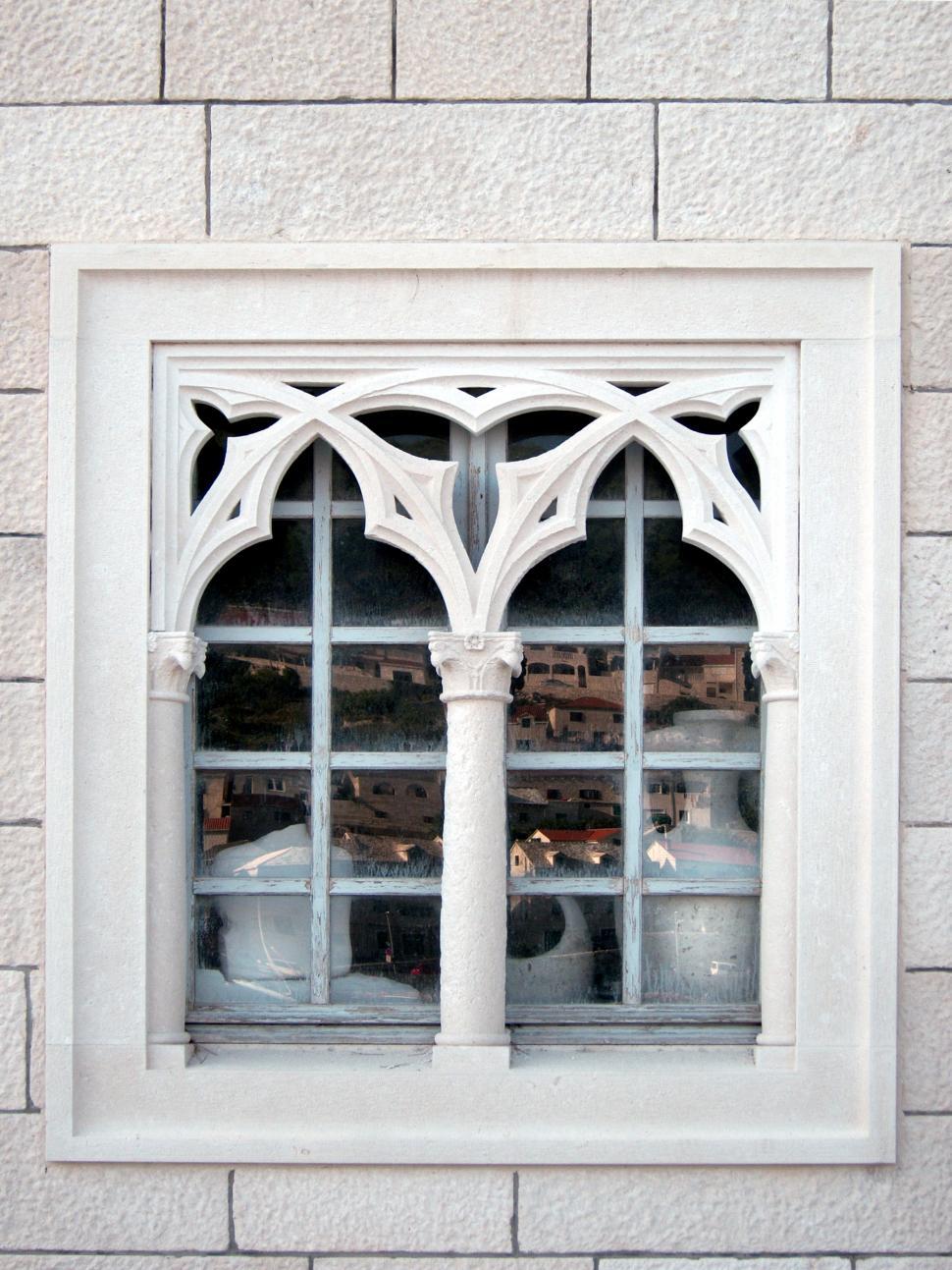Free Image of Stone window 