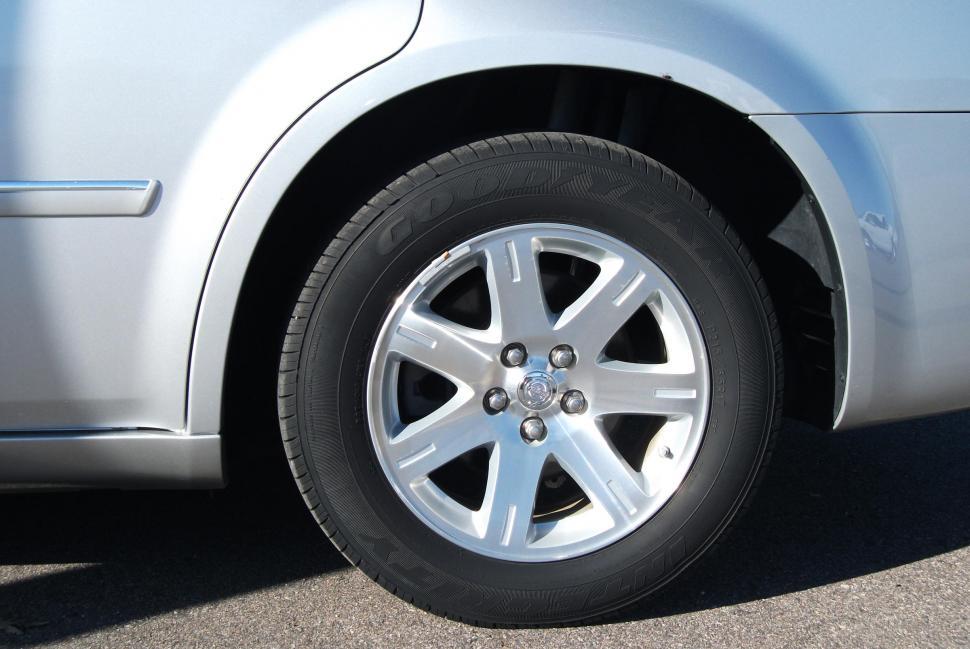 Free Image of Wheel and Tire 