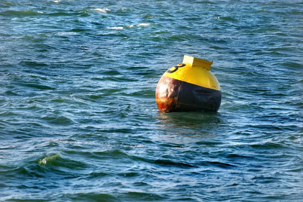 Free Image of Buoy Float in the ocean 