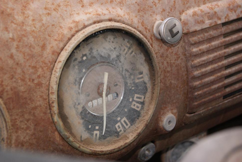 Free Image of Old rusted car gauges 