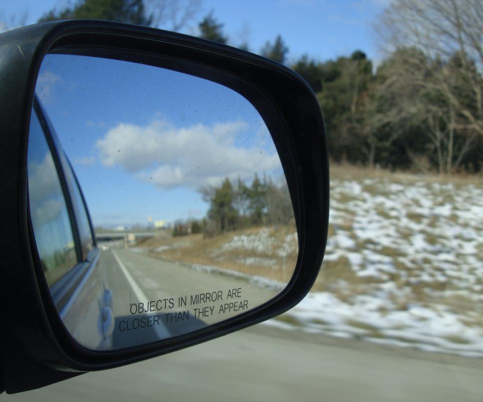 Free Image of Rear View Mirror 