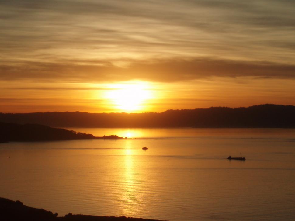 Free Image of Sunrise on San Francisco Bay  