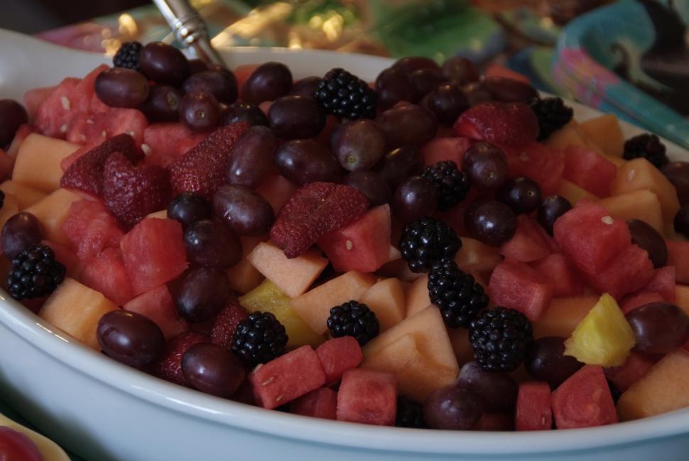 Free Image of Fresh Fruit Platter II 
