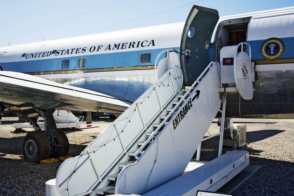 Free Image of Old Air force one 