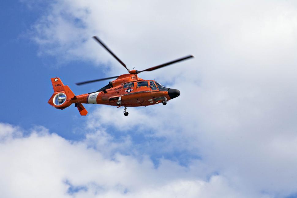Free Image of A rescue helicopter 