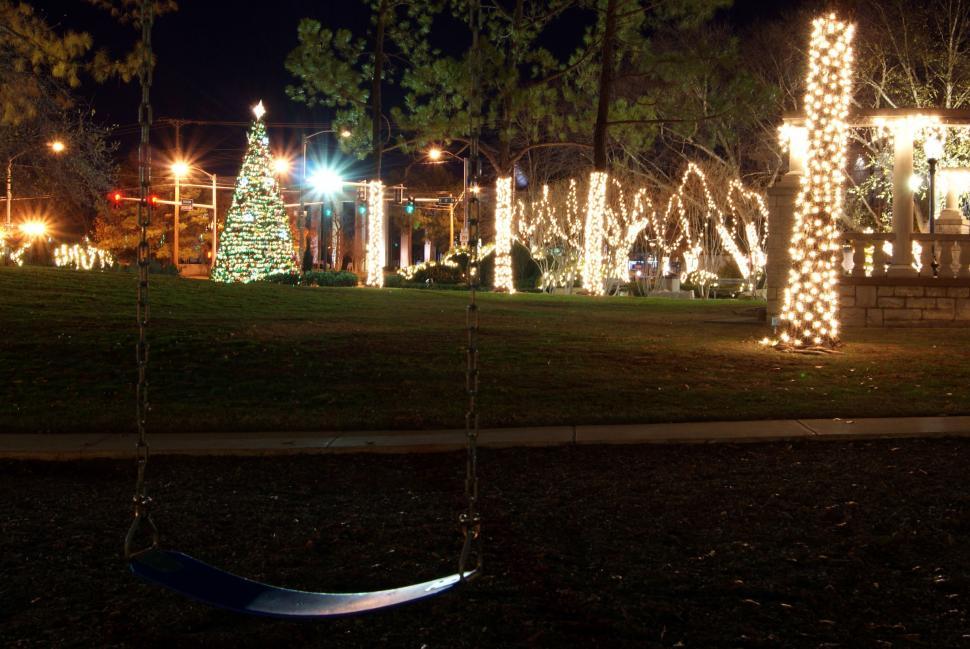 Free Image of Park Illuminated With Christmas Lights 
