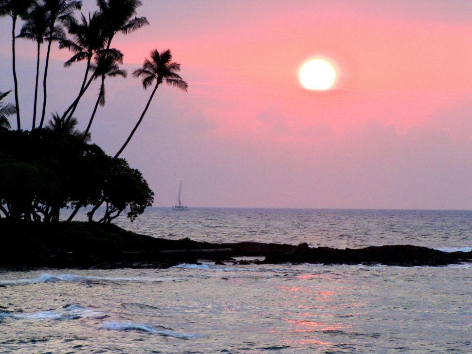 Free Image of Hawaiian Sunset 