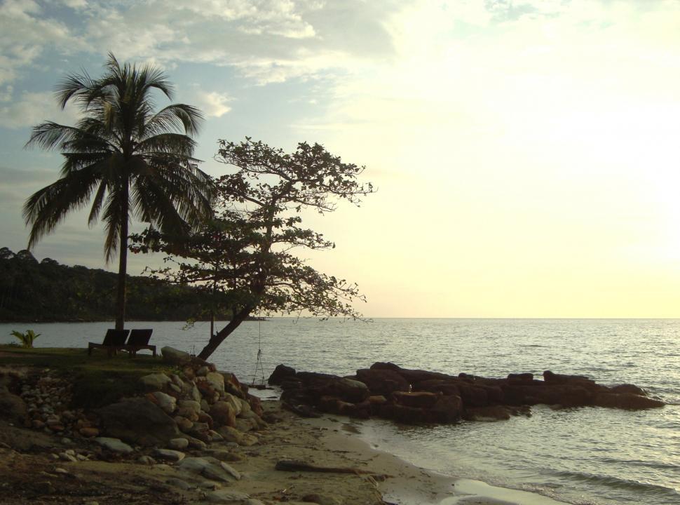 Free Image of Tropical Island at Sunset 