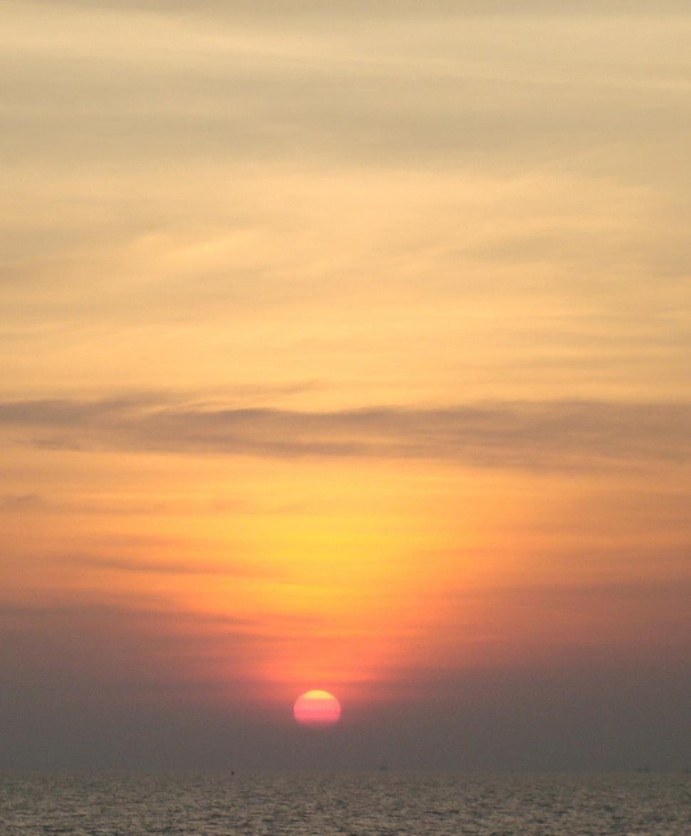 Free Image of Full Sun Sunset 