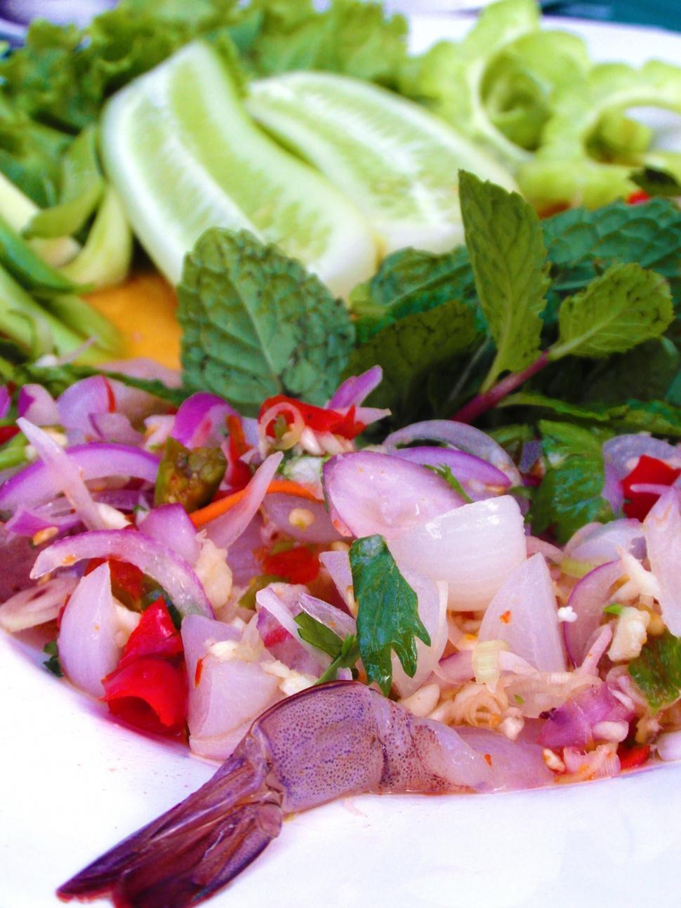 Free Image of Spicy Raw-Prawn Salad 