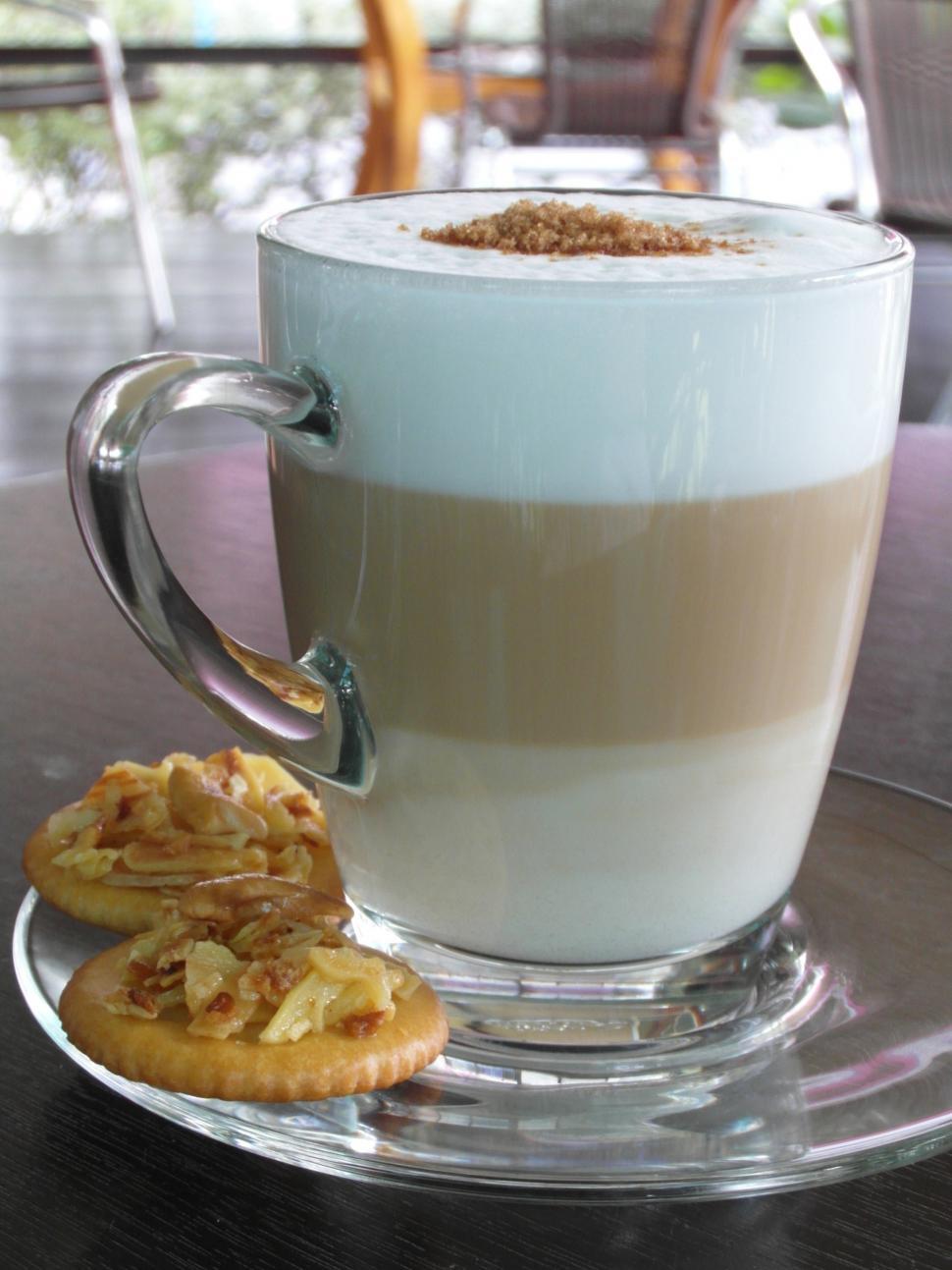 Free Image of Layered Latte with biscuits 