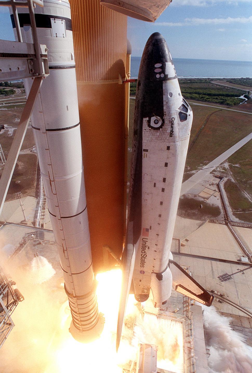 Free Image of Space Shuttle Launch 