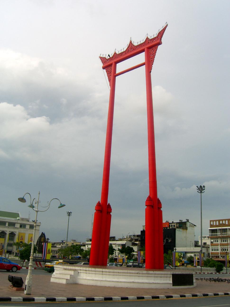 Free Image of Giant Swing 