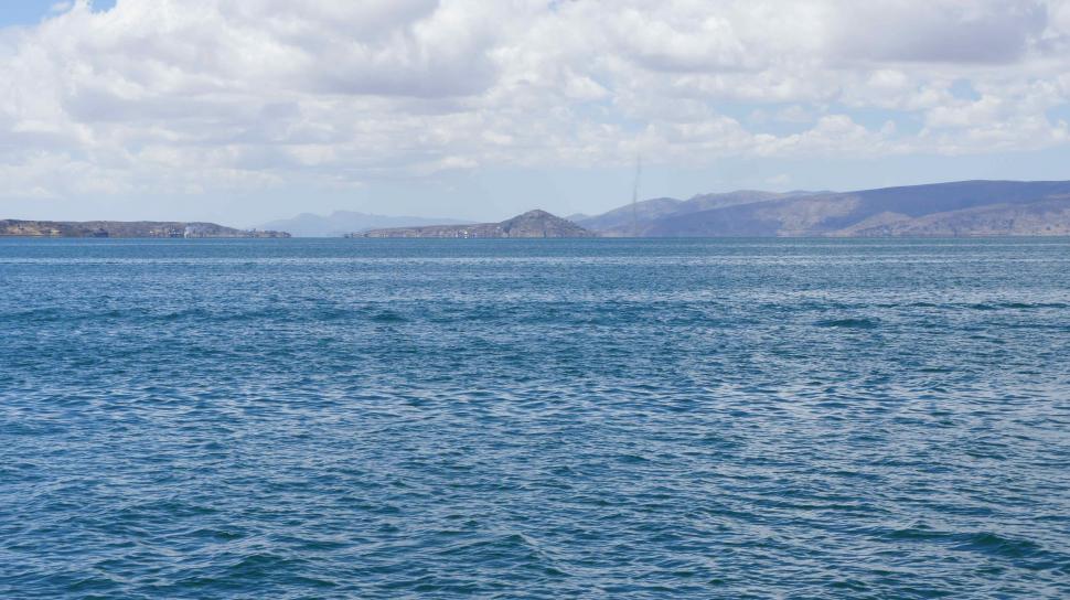 Free Image of Lake Titicaca Water view 