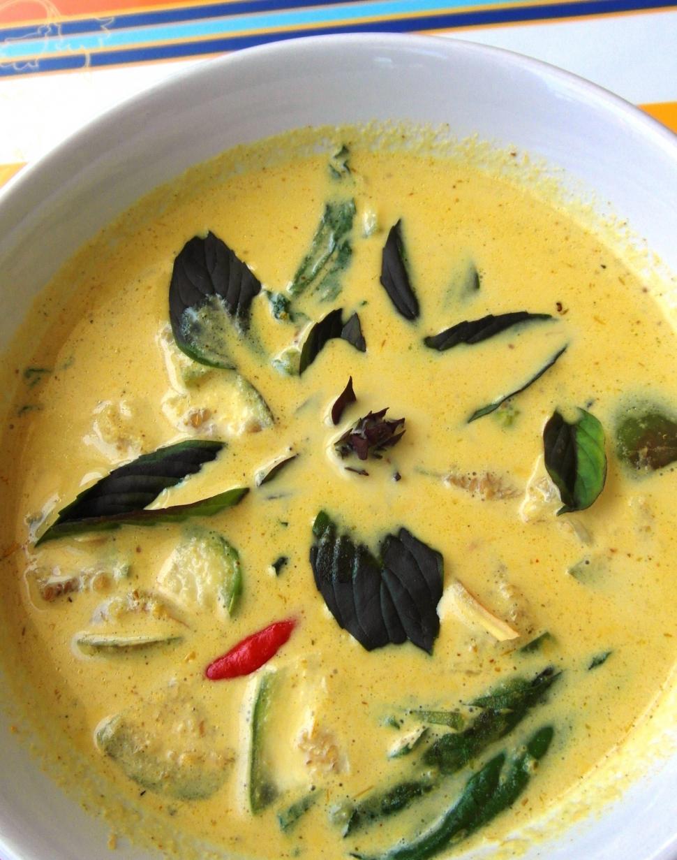 Free Image of Green Thai Curry 
