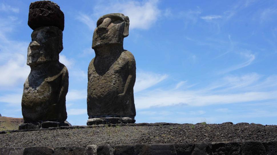 Free Image of Easter Island Statues 