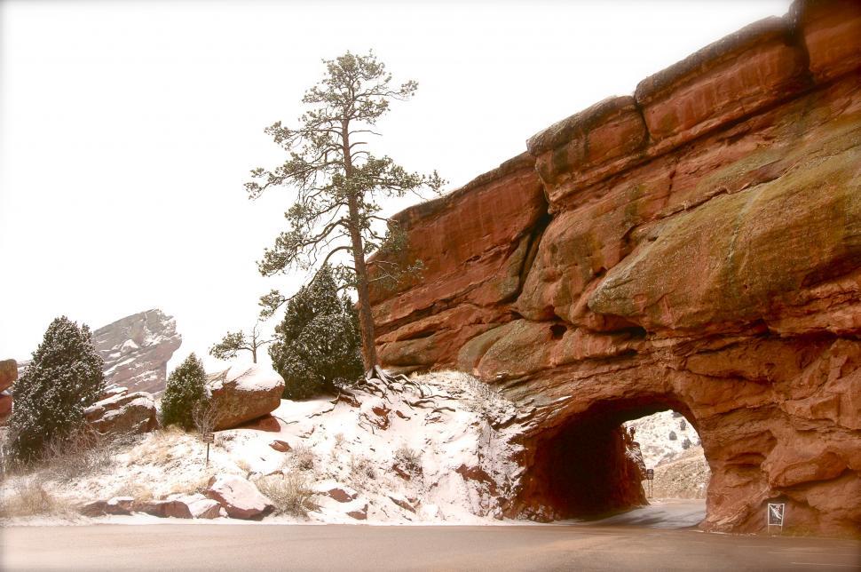 Free Image of Tunnel in the Red Rocks 