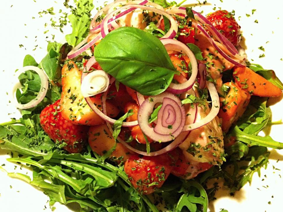 Free Image of Salad 